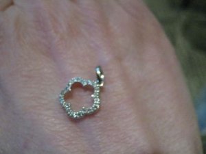 flowerpendant1.jpg