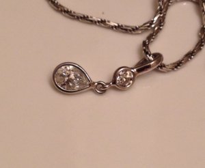 pear pendant 1.jpg