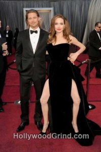 angelina-jolie-both-legs-showing-hollywoodgrind.jpg