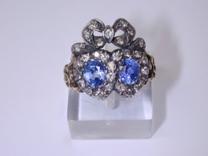 DOUBLE HEART SAPPHIRE RING.jpg DOUBLE HEART SAPPHIRE RING.jpg