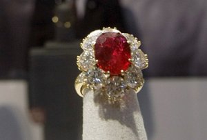 elizabeth_taylor_burmese_ruby.jpg