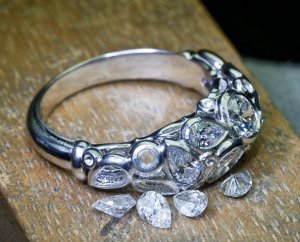 Setting with some diamonds 1b.jpg