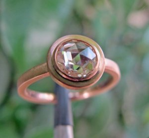 Rose-cut-diamond-bezel-ring-37-M.jpg