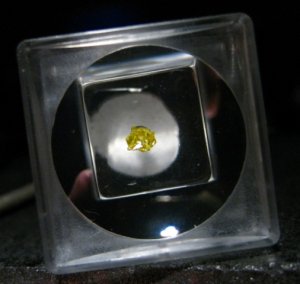 fancyyellobox.jpg