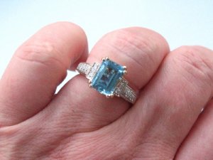 Aquamarine emerald cut 2.29ct_1_1.JPG
