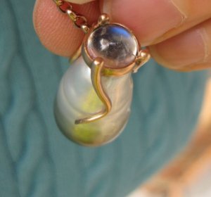 Pendant Top with Mock Orange_2529.jpg