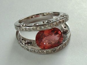 red_tourmaline_ring_3.jpg
