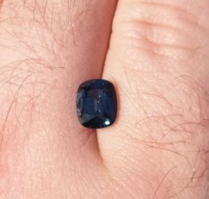 Blue spinel Sun 2.png
