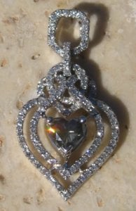 Diamond grey heart4.jpg