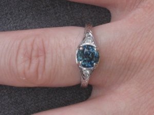 sapphirering2.JPG