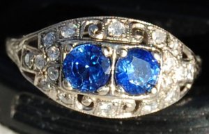 kiz-sapphirering1.jpg
