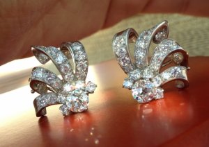 oec_earrings_0.jpg