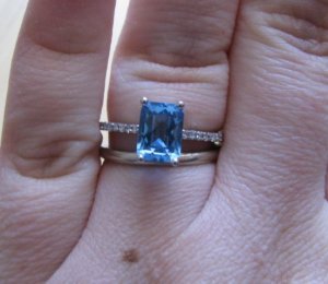 blue_topaz_ring4.jpg blue_topaz_ring4.jpg