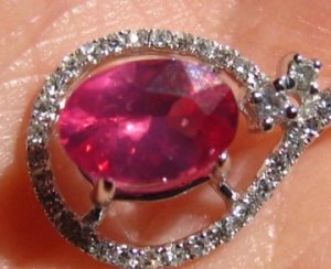 1001smiles_spinel.jpg