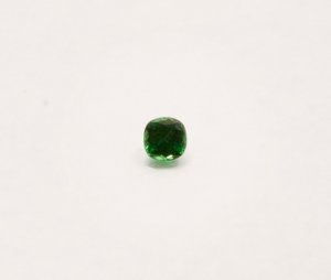 tsavorite-0.jpg