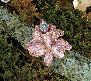 blue_and_pink_diamond_orchid_ring.jpg