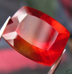 RedSchillerHelenite.jpg