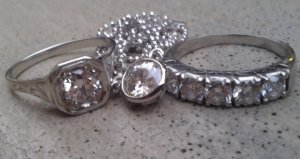 pendant_with_two_rings.jpg