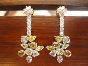diamond_fcd_earrings4.jpg