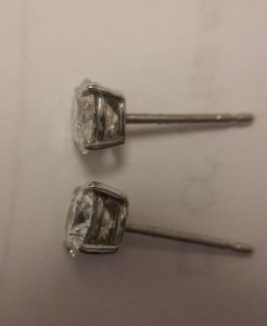 new_studs_058.jpg new_studs_058.jpg
