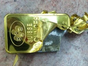 fake_gold_3_0.jpg fake_gold_3_0.jpg