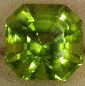 peridotcloseup2.jpg