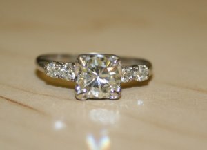 vintage_ring_pic2.jpg vintage_ring_pic2.jpg