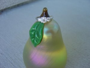 pear_front_3_stone.jpg
