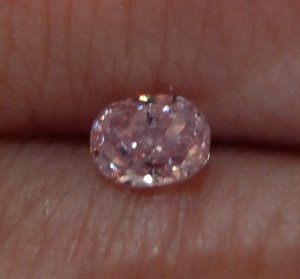 pink_diamond_oval.jpg