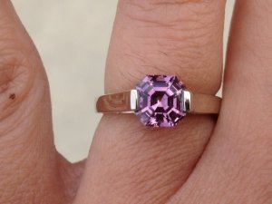 jw_spinel_2_glow.jpg
