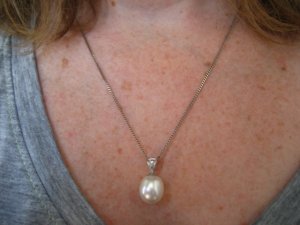 pearl_pendant_edited.jpg