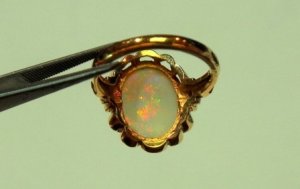 2_opal_back_of_the_ring.jpg 2_opal_back_of_the_ring.jpg