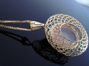 rosequartzbackofpendant.jpg