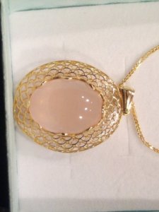 prettyinpinkandgold.jpg