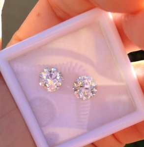 giant_earrings_1.jpg