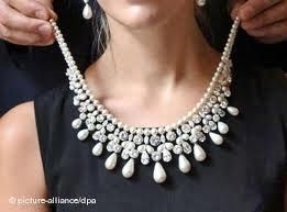 winston_gulf_parure_necklace.jpg