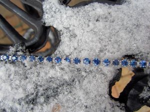 cmsbluesapphirebracelet9.jpg