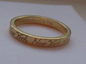 tifffany_notes_ring_gold.jpg