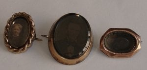 3locketbrooches2.jpg