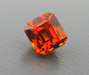 spessartite_228pt_sq_orange.jpg