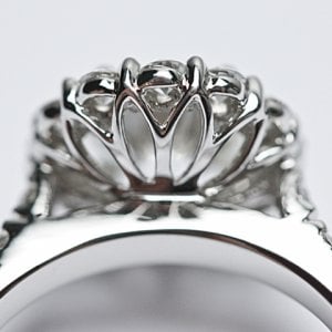 custom-halo-diamond-engagement-ring-in-platinum-by-whiteflash_32767_3.jpg