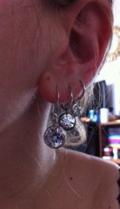 graduated_bezel_dangles_002.jpg