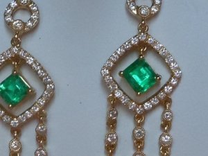 1-11-13_emerald_earrings_3_preview.jpg