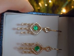 1-11-13_emerald_earrings_5_preview.jpg