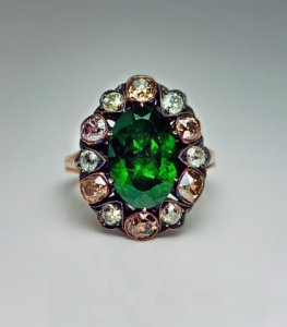 demantoid_diamond_cluster_r.jpg