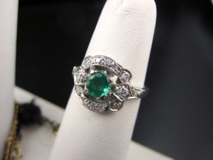 emeraldring2.jpg