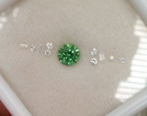 tsavorite_setting_idea.jpg