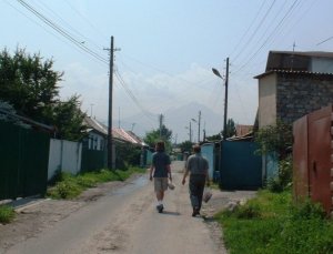 solnechnaya_and_mountains.jpg
