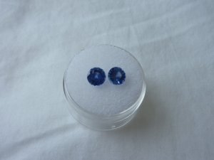 larger_pair_face_up1.jpg