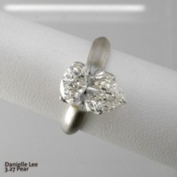 mypearring.JPG